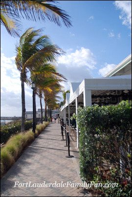 The brick promenade at Deerfield Beach