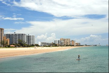 Paddle boarding on Pompano Beach